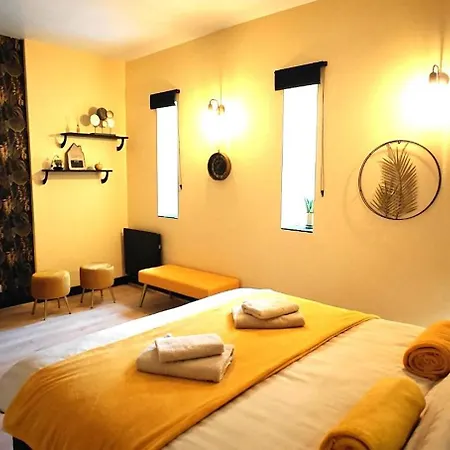 Frühstückspension A L'aise - Avec Piscine & Jacuzzi - Table D'hotes - Salon De The Vianne