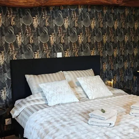 A L'aise - Avec Piscine & Jacuzzi - Table D'hotes - Salon De The Vianne