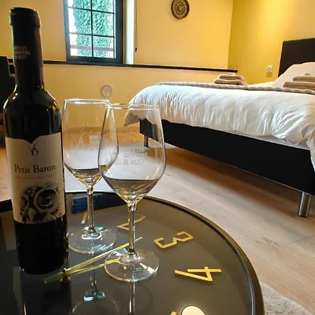 A L'aise - D'hotes A Отель типа 