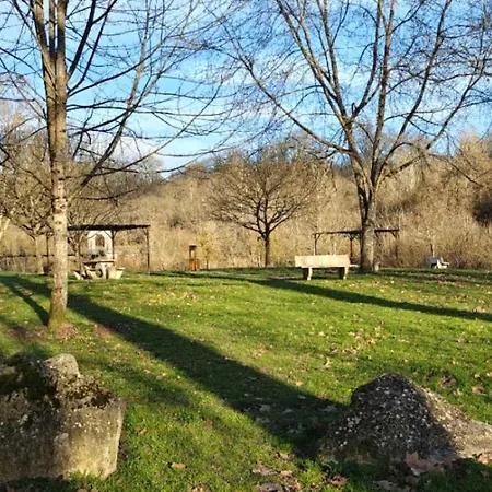 A L'aise - D'hotes A Bed & Breakfast