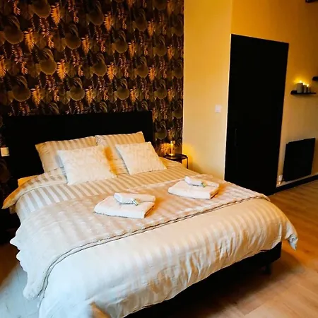 A L'aise - D'hotes A Vianne