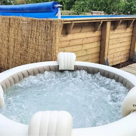A L'aise - Avec Piscine & Jacuzzi - Table D'hotes - Salon De The Frühstückspension