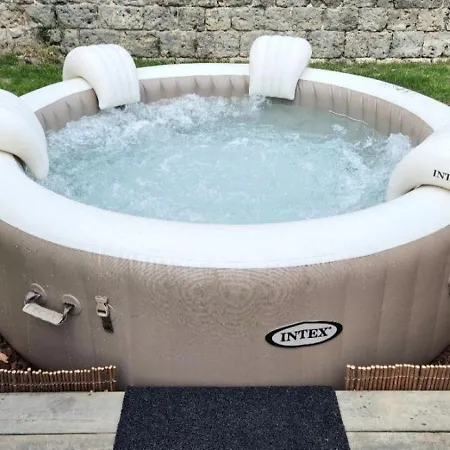 A L'aise - Avec Piscine & Jacuzzi - Table D'hotes - Salon De The Frühstückspension *