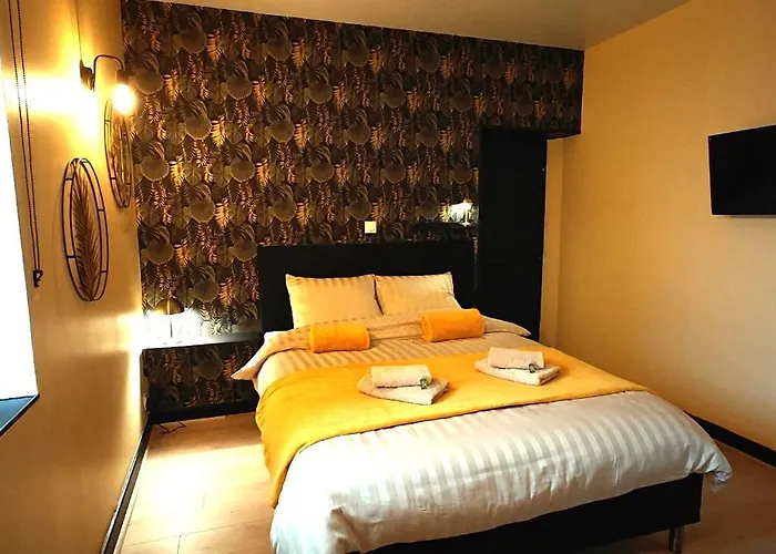 A L'aise - D'hotes A לינה וארוחת בוקר Vianne