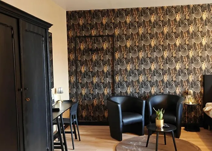 A L'aise - D'hotes A לינה וארוחת בוקר Vianne