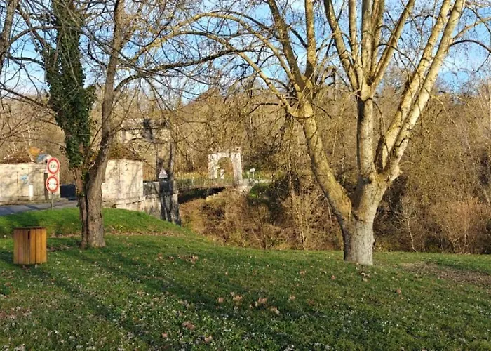 A L'aise - D'hotes A Vianne