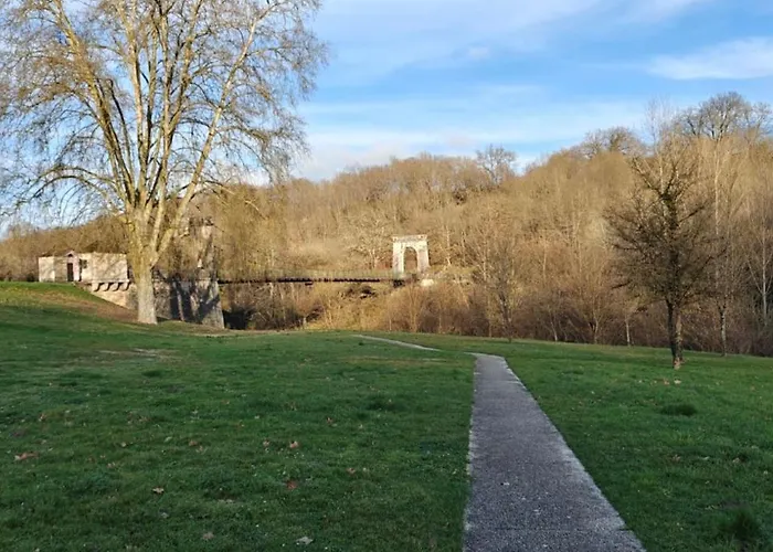 A L'aise - D'hotes A לינה וארוחת בוקר