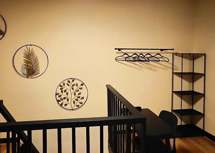 A L'aise - D'hotes A לינה וארוחת בוקר 3*